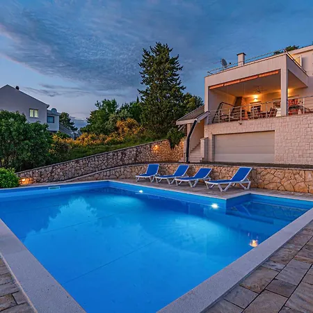 Holiday home In With House Sea View Zaboric