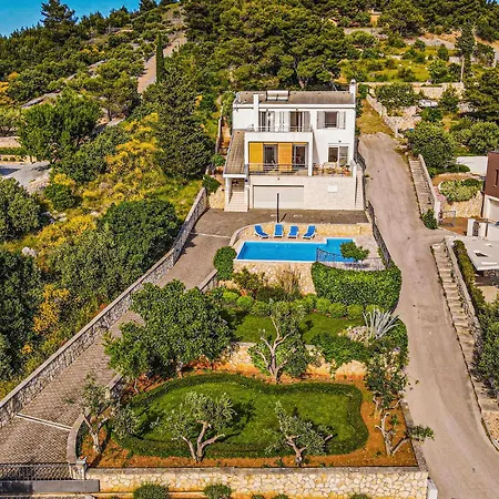 Holiday home In With House Sea View *