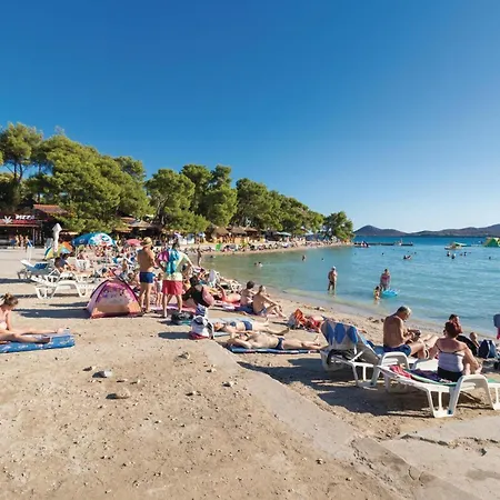 Сasa de vacaciones Awesome In With Wifi Žaborić