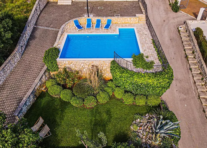 Holiday home Awesome In With Wifi Zaboric