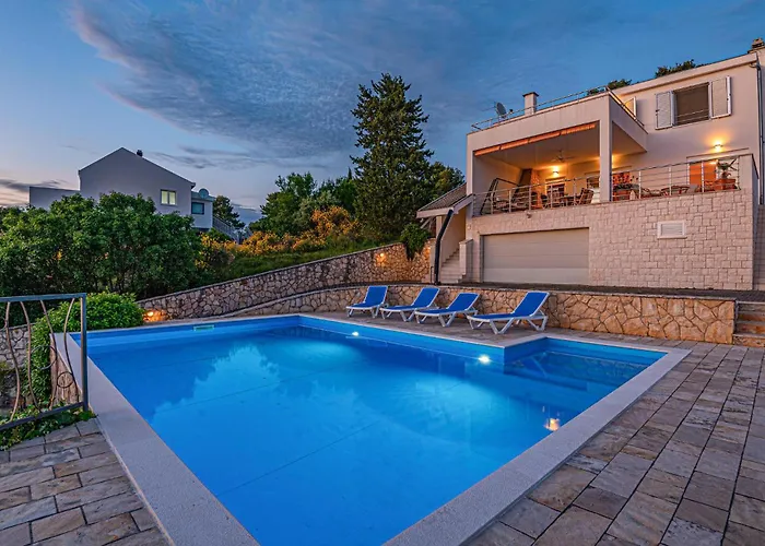 בית נופש Awesome In With Wifi ז'אבוריץ'