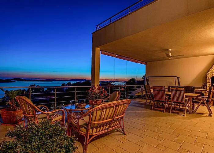 בית נופש Awesome In With Wifi ז'אבוריץ'